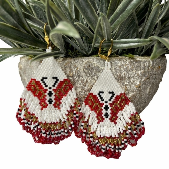 Gorgeous Seed Bead Native American Style Pierced Earrings Butterfly Maroon Gold - Picture 1 of 8
